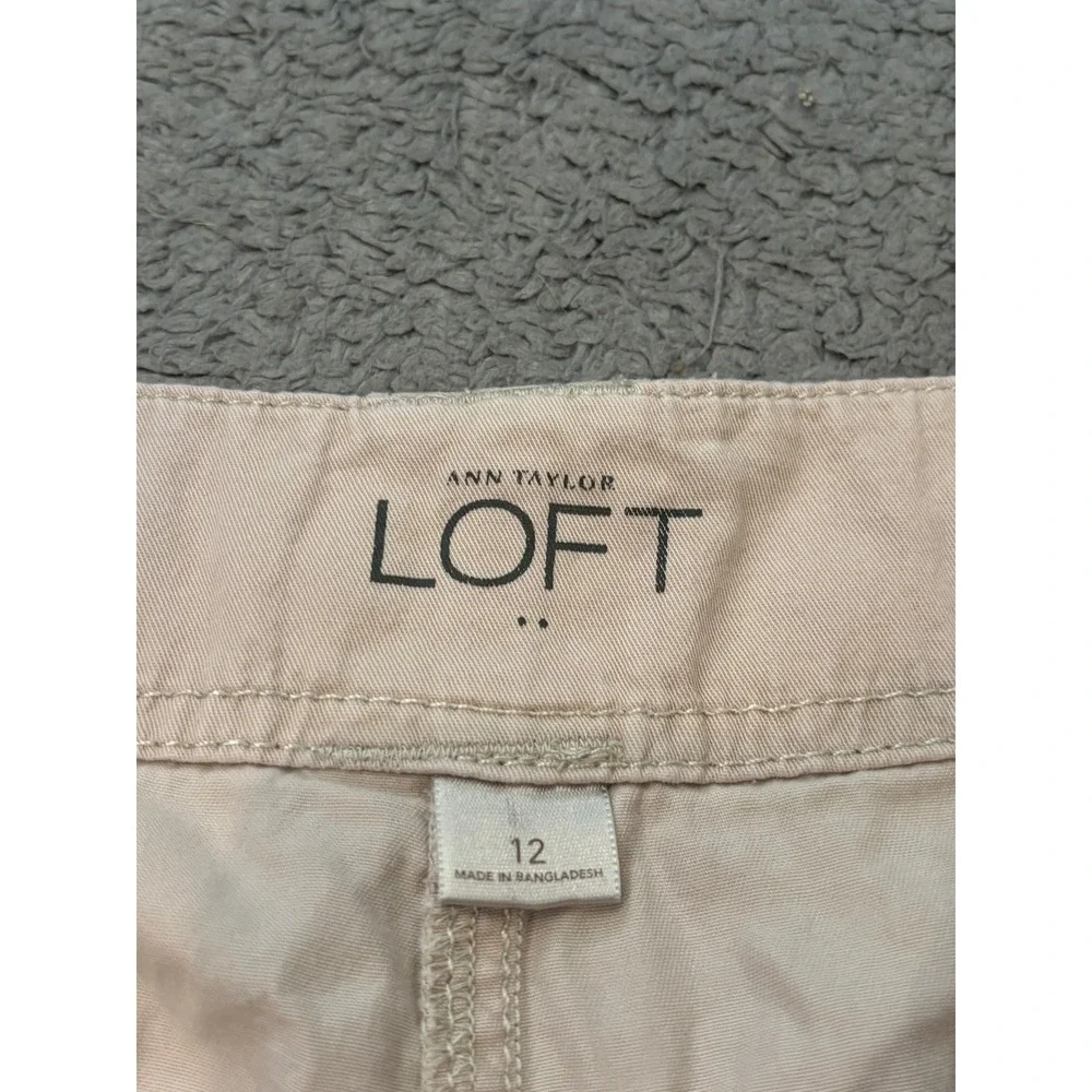 Ann Taylor LOFT Womens Khaki Shorts Tan Original Fit Cuffed Size 12 Utility